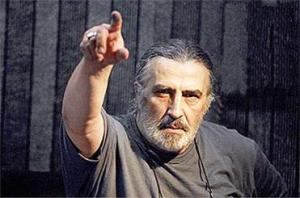 این موسیقی پاپ را دوست ندارم... این موسیقی پاپ را دوست ندارم...