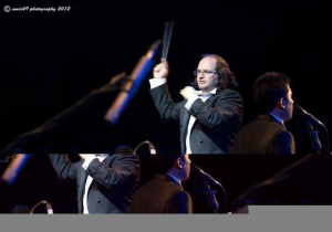 موسسه ارکستر ایران نه اهداف مشخصی دارد و نه می‌گذارد ارکسترهای خصوصی کار کنند