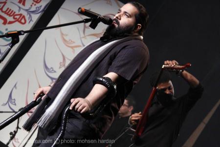 گزارش تصویری از اجرای گروه مشکی‌پوشان در بخش جنبی جشنواره - 1