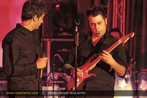 گزارش تصویری از کنسرت فرزاد فرزین در کرج گزارش تصویری از کنسرت فرزاد فرزین در کرج