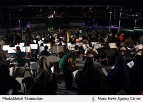 گزارش تصویری از تمرین ارکستر سمفونیک تهران در میدان آزادی