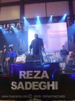 عکس‌های اختصاصی موسیقی ما از کنسرت رضا صادقی در همدان