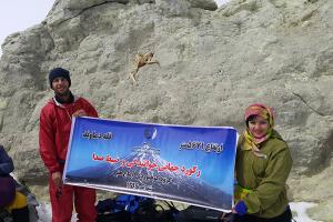 ضبط قطعه «خطه آزادگان» روی قله دماوند توسط امیر سینکی