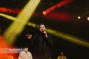 گزارش تصویری کنسرت امید حاجیلی - 26 آذر 1403