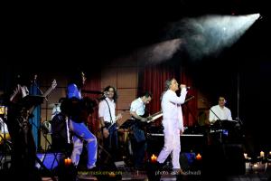 گزارش تصویری از کنسرت مازیار فلاحی در اصفهان